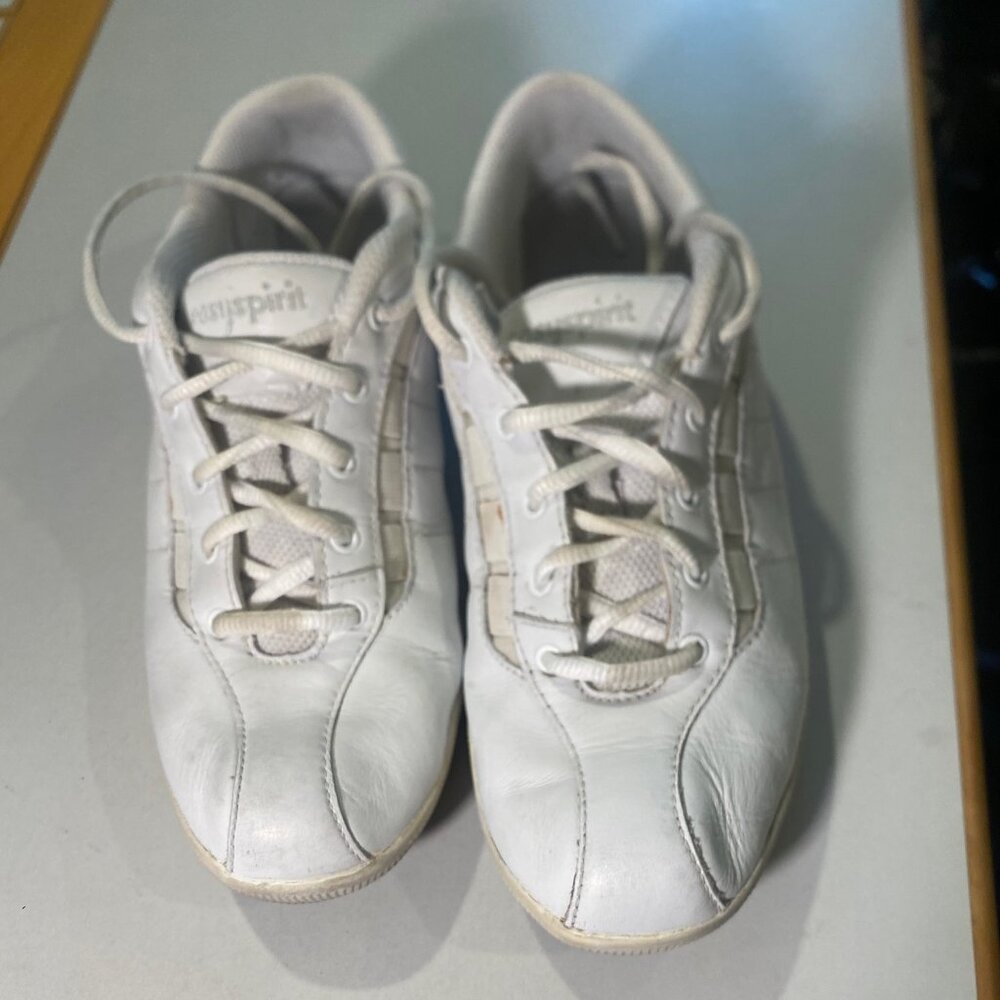Easy Spirit - Size 7.5M -Women's Medley White Leather Sneakers